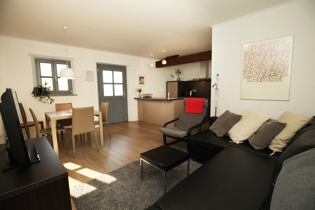 Boutique Hotel Dvor 多布罗沃 外观 照片
